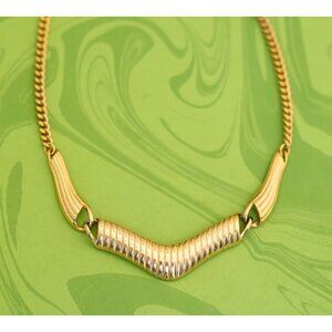 Vintage Spring Style Gold Tone Choker Necklace 16 1/2 inch - W10